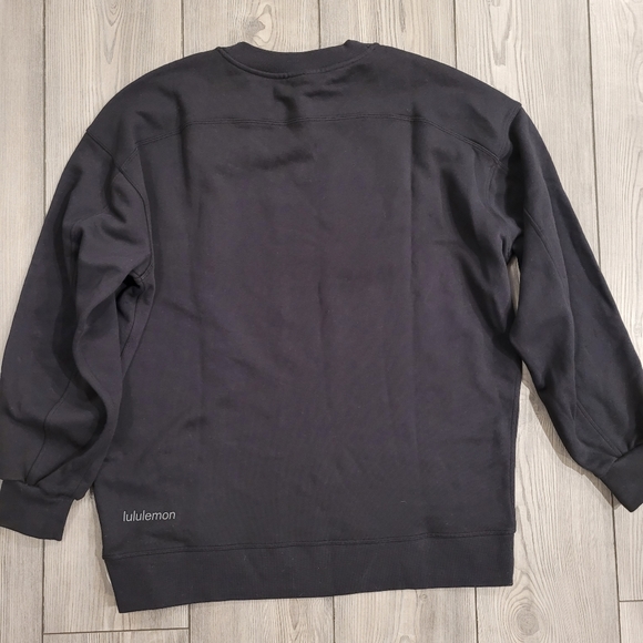 lululemon athletica Sweaters - LULULEMON Membership Crew In Black Size 6